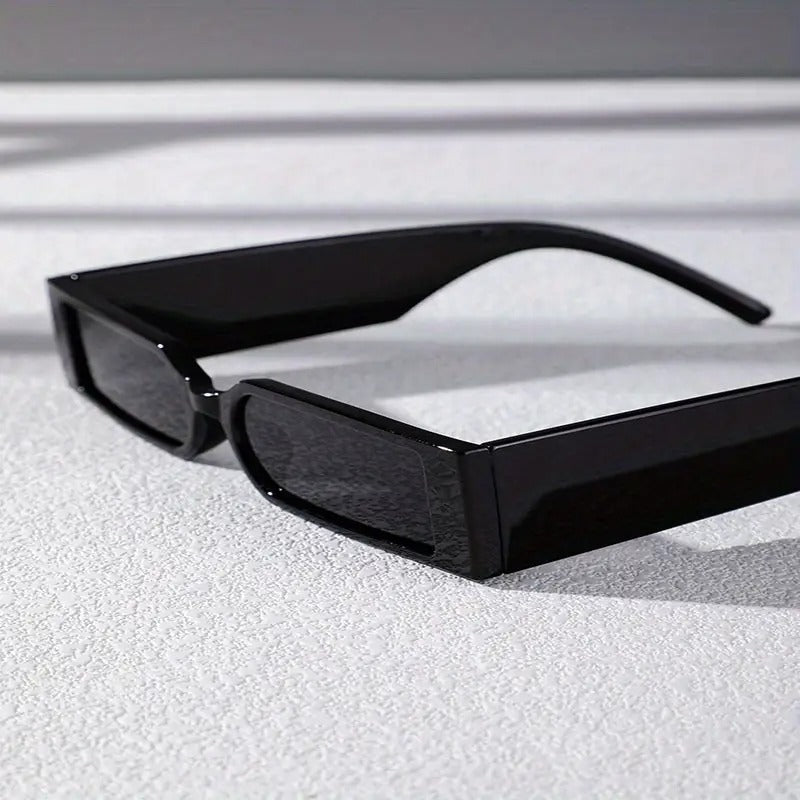 Retro Framed Fashion Glasses