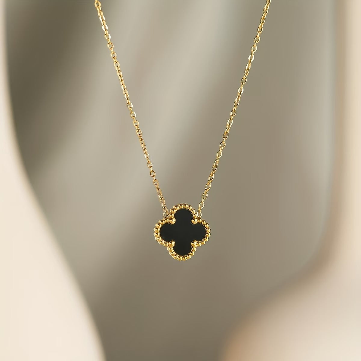 Clover Minimalist Necklace