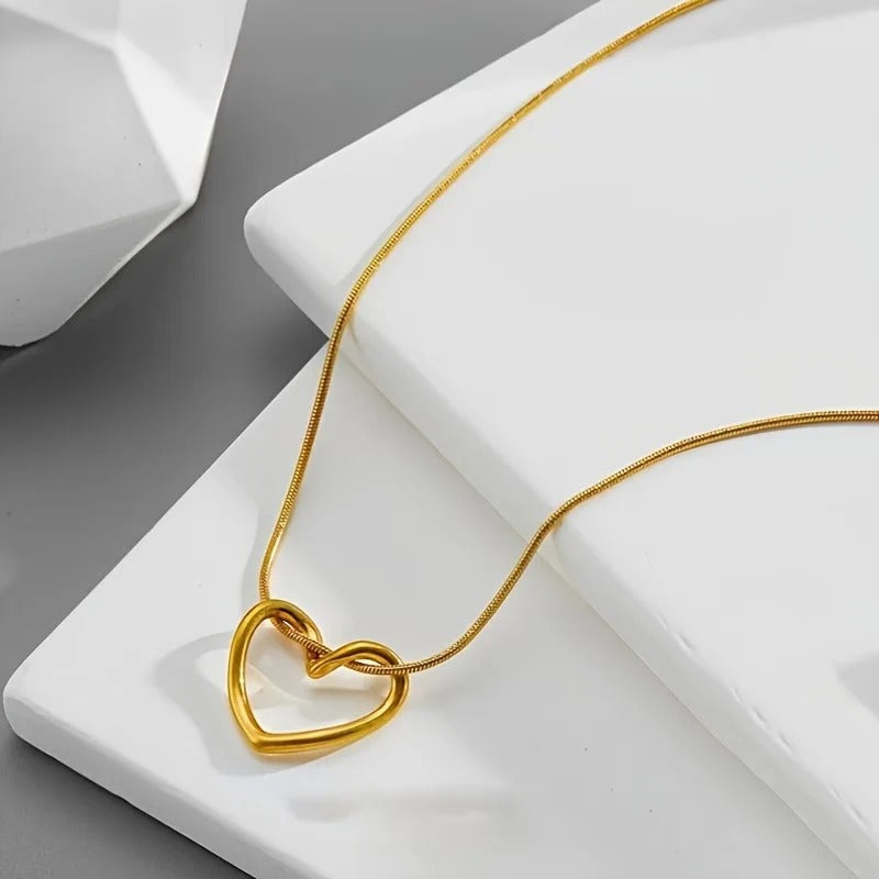 Heart Patterned Necklace
