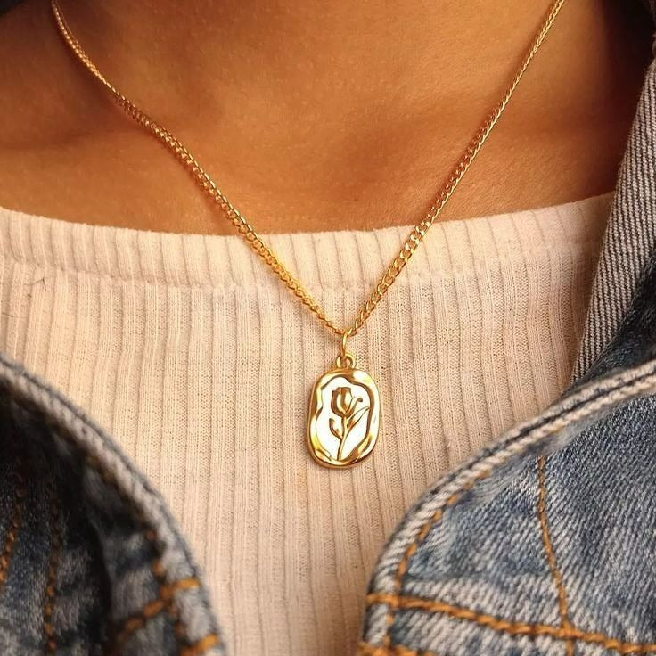 White Floral Necklace